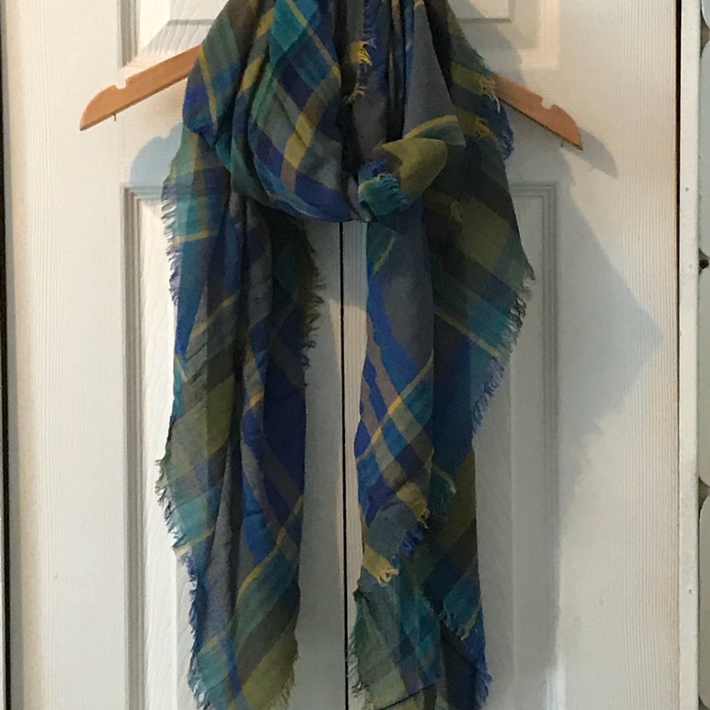 ๐๐ Scarf. New ๐งฃ - Picture 3 of 4